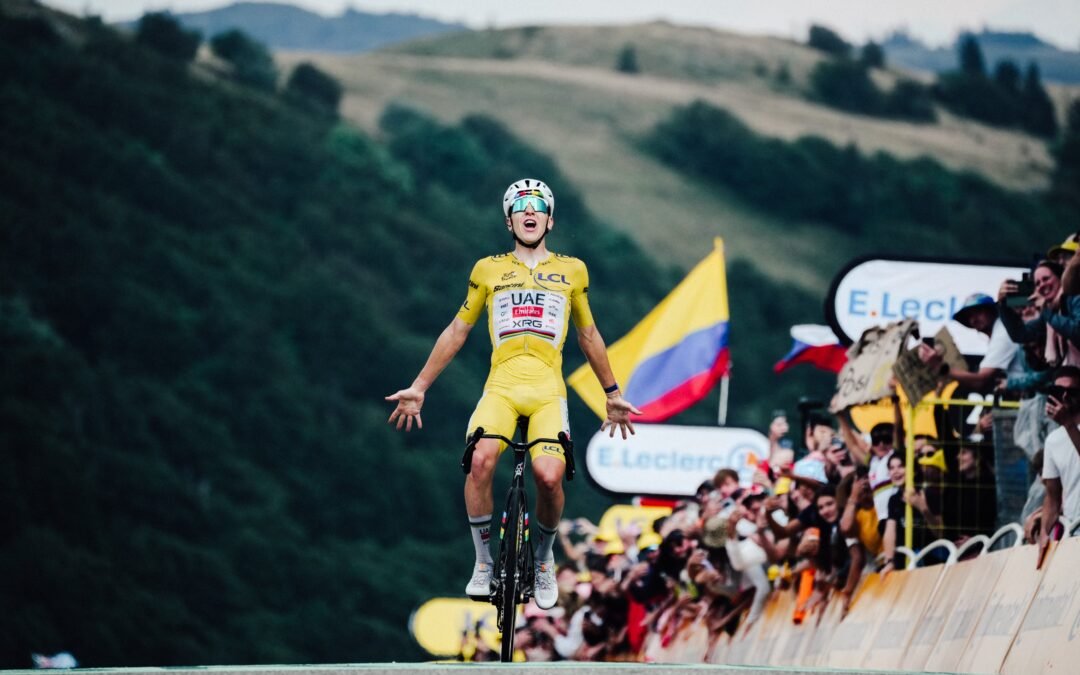 POGAČAR IMPONE SU LEY EN LA ALTA MONTAÑA; ISAAC DEL TORO FIRMA UN ESPECTACULAR SEGUNDO LUGAR