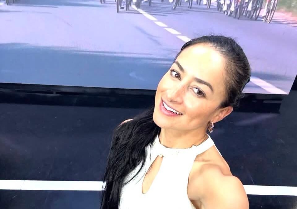 LAURA LOZANO, DE PIONERA DEL CICLISMO COLOMBIANO A VOZ DE LA VUELTA A ESPAÑA EN ESPN