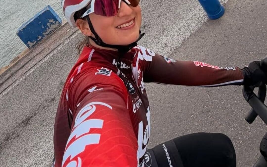 ROMINA HINOJOSA DESAFÍA AL GIGANTE DE PROVENZA, EL MONT VENTOUX. ESCRIBE OTRA PÁGINA HISTÓRICA PARA CICLISMO MEXICANO