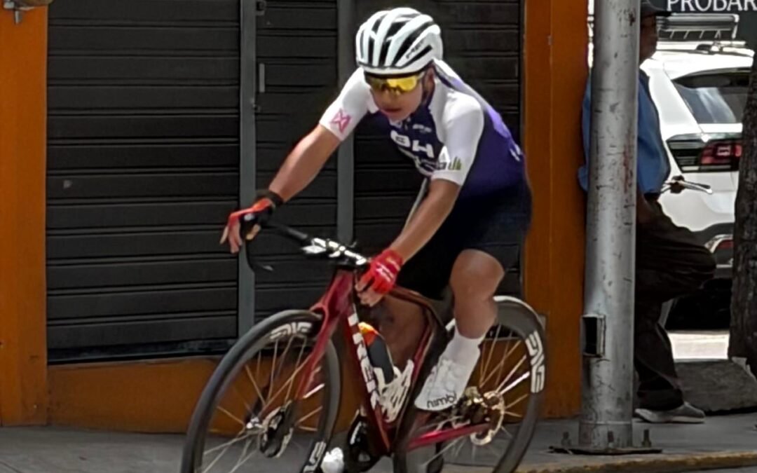 POTOSINOS SE HACEN NOTAR EN CARRERA CICLISTA DE SAHUAYO